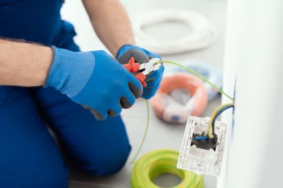 Get in Contact with a Local Electrician Today!